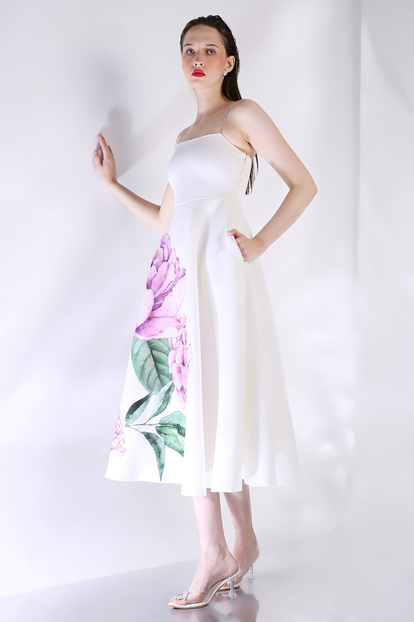 Embodies elegance floral design Dress